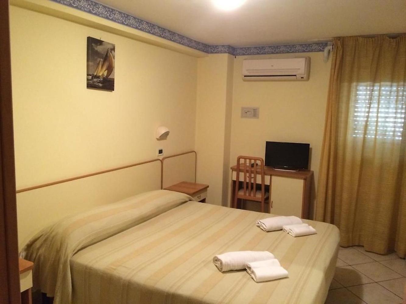 Hotel Ambasciata Cesenatico Extérieur photo