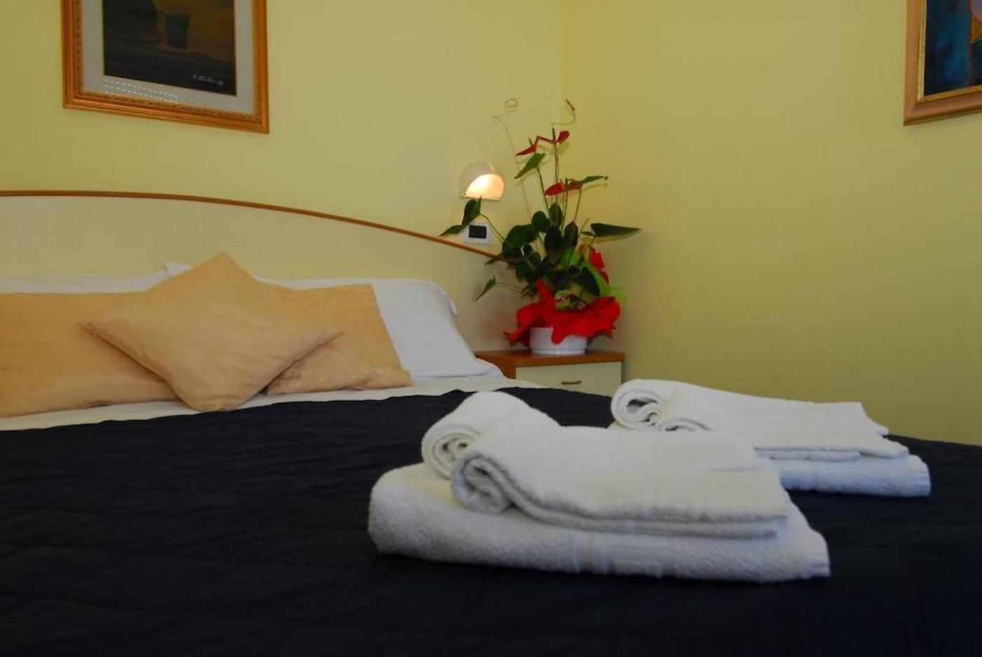 Hotel Ambasciata Cesenatico Extérieur photo