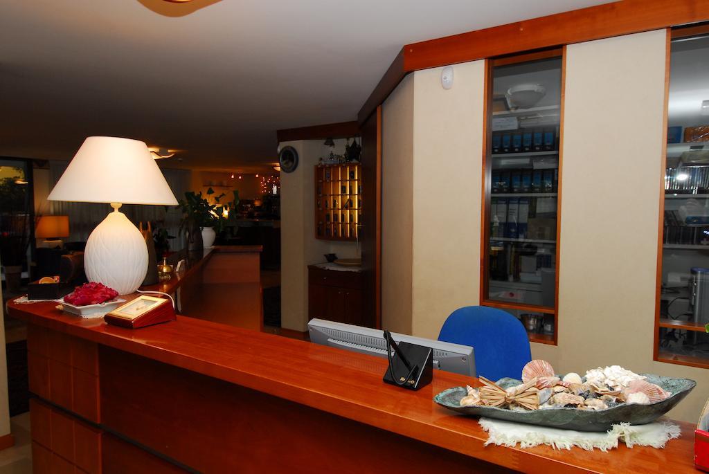 Hotel Ambasciata Cesenatico Extérieur photo