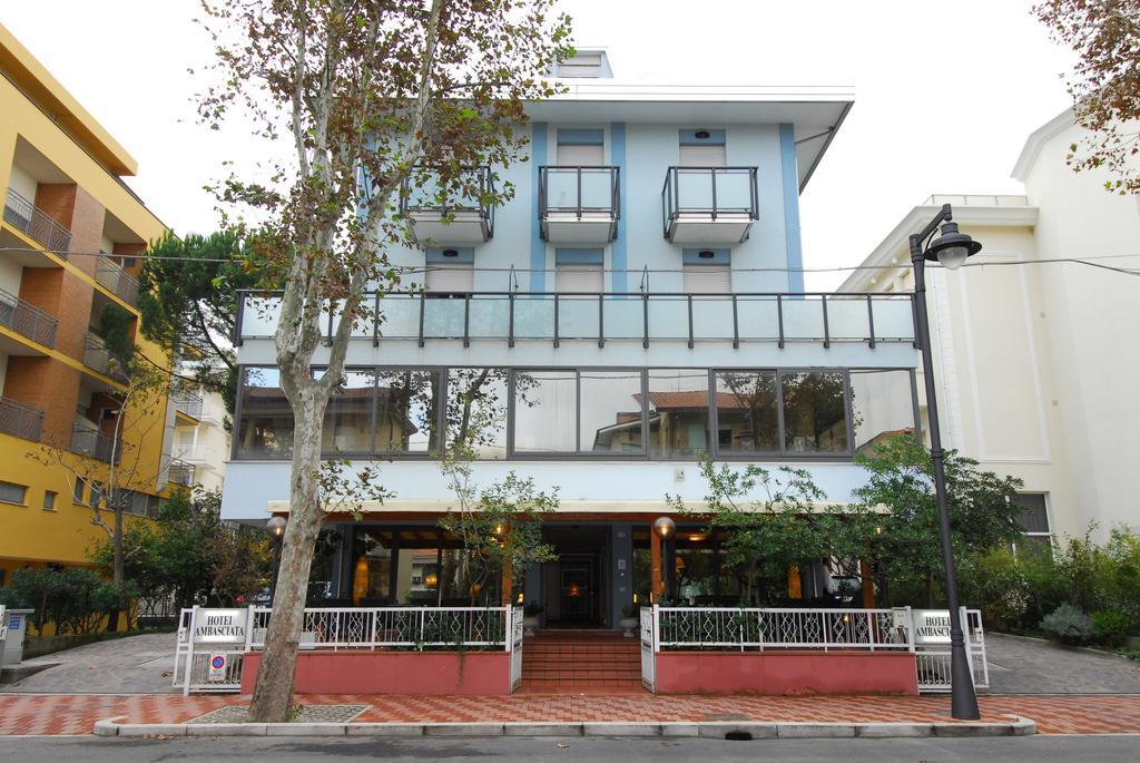 Hotel Ambasciata Cesenatico Extérieur photo